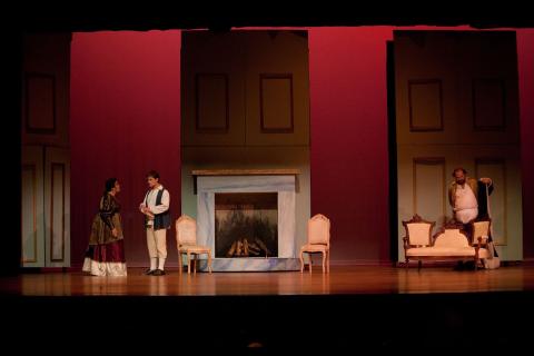 Reversible 3 pc palace/cottage