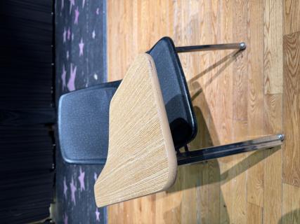 Rolling desks used in Mean Girls