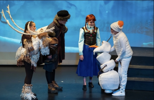 Sven and Olaf Puppet Rentals for Frozen Jr