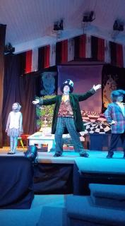 Alice in Wonderland Jr. Rentals