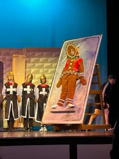 Gingy’s Pan (on wheels)