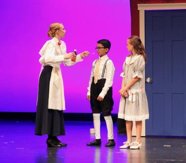 Mary Poppins Costumes & Props