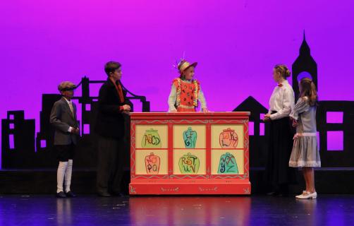 Mary Poppins Costumes & Props