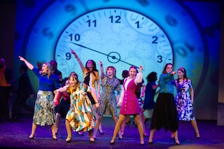 9 to 5 Opening