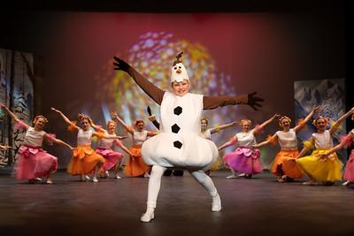 FROZEN Jr - quality costumes for rent