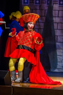 Shrek the Musical - Farquaad Legs and Outfit