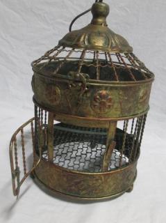 SWEENEY TODD -TRICK RAZORS AND OTHER PROPS AVAILABLE FOR RENT