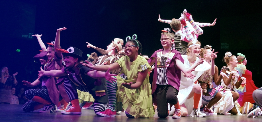 JTF West (photo by Marcus Woollen) Production photo of Elephant & Piggie's "We Are in a Play!" JR.