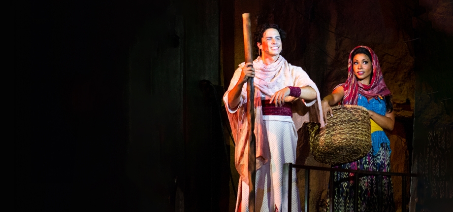 Jacob Dickey as Moses, Alexis Sims as Tzipporah, Photo by Ben Braten / Tuacahn Amphitheatre, The Prince of Egypt, 2018 Jacob Dickey as Moses, Alexis Sims as Tzipporah, Photo by Ben Braten / Tuacahn Amphitheatre, The Prince of Egypt, 2018