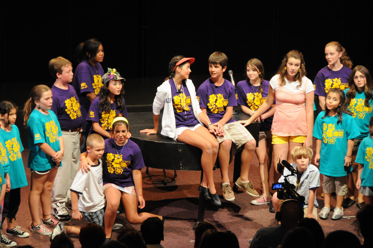 Center Stage Theatricals
